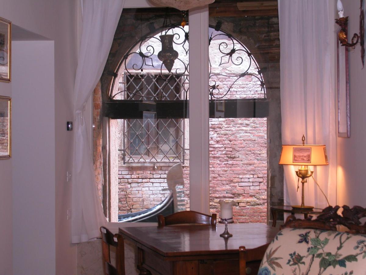 Appartement Al Pozzo Dei Scoacamini, 100 M From San Marco, Ground Floor à Venise Extérieur photo