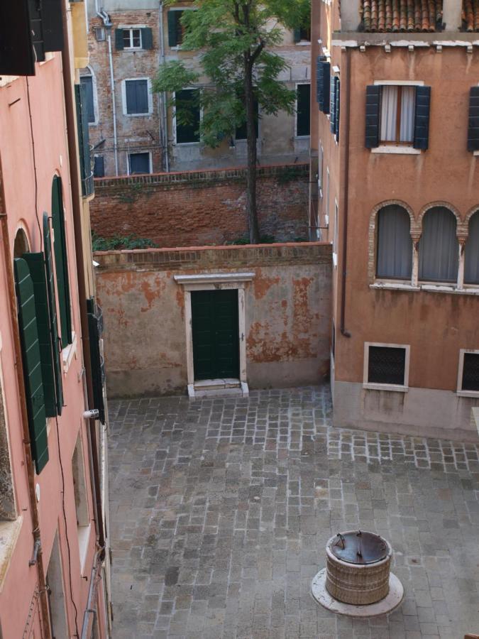 Appartement Al Pozzo Dei Scoacamini, 100 M From San Marco, Ground Floor à Venise Extérieur photo