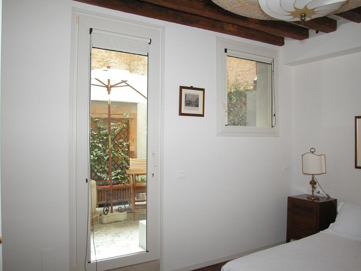 Appartement Al Pozzo Dei Scoacamini, 100 M From San Marco, Ground Floor à Venise Extérieur photo